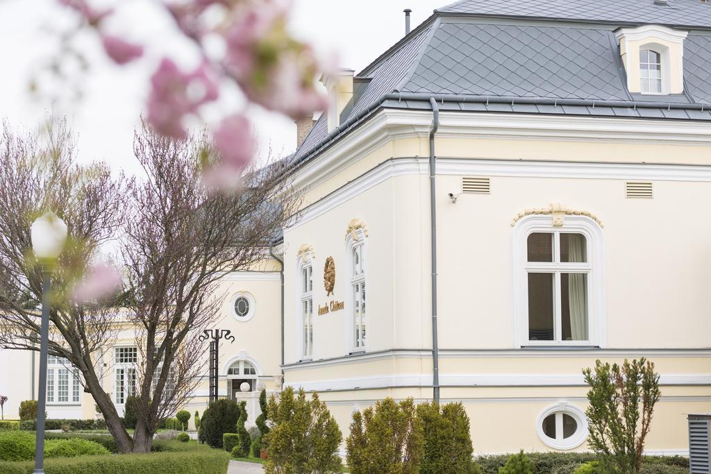 Amade Chateau Vrakúň Eksteriør billede