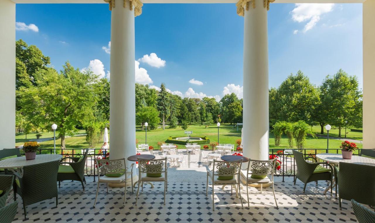 Amade Chateau Vrakúň Eksteriør billede
